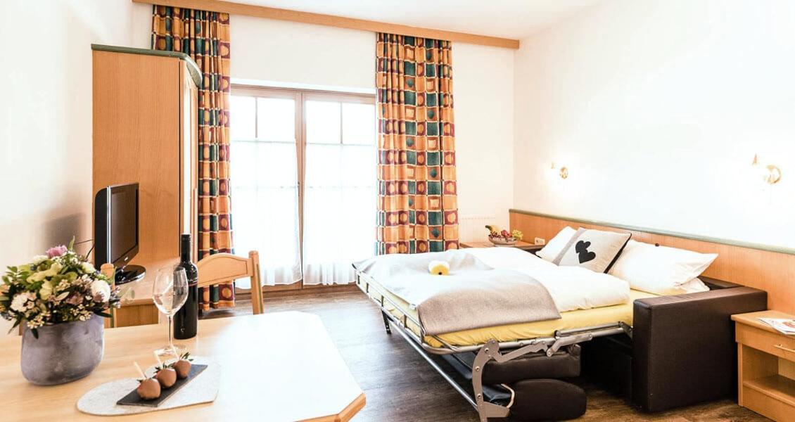 Feriengut Hasenau Aparthotel Saalbach-Hinterglemm Bagian luar foto