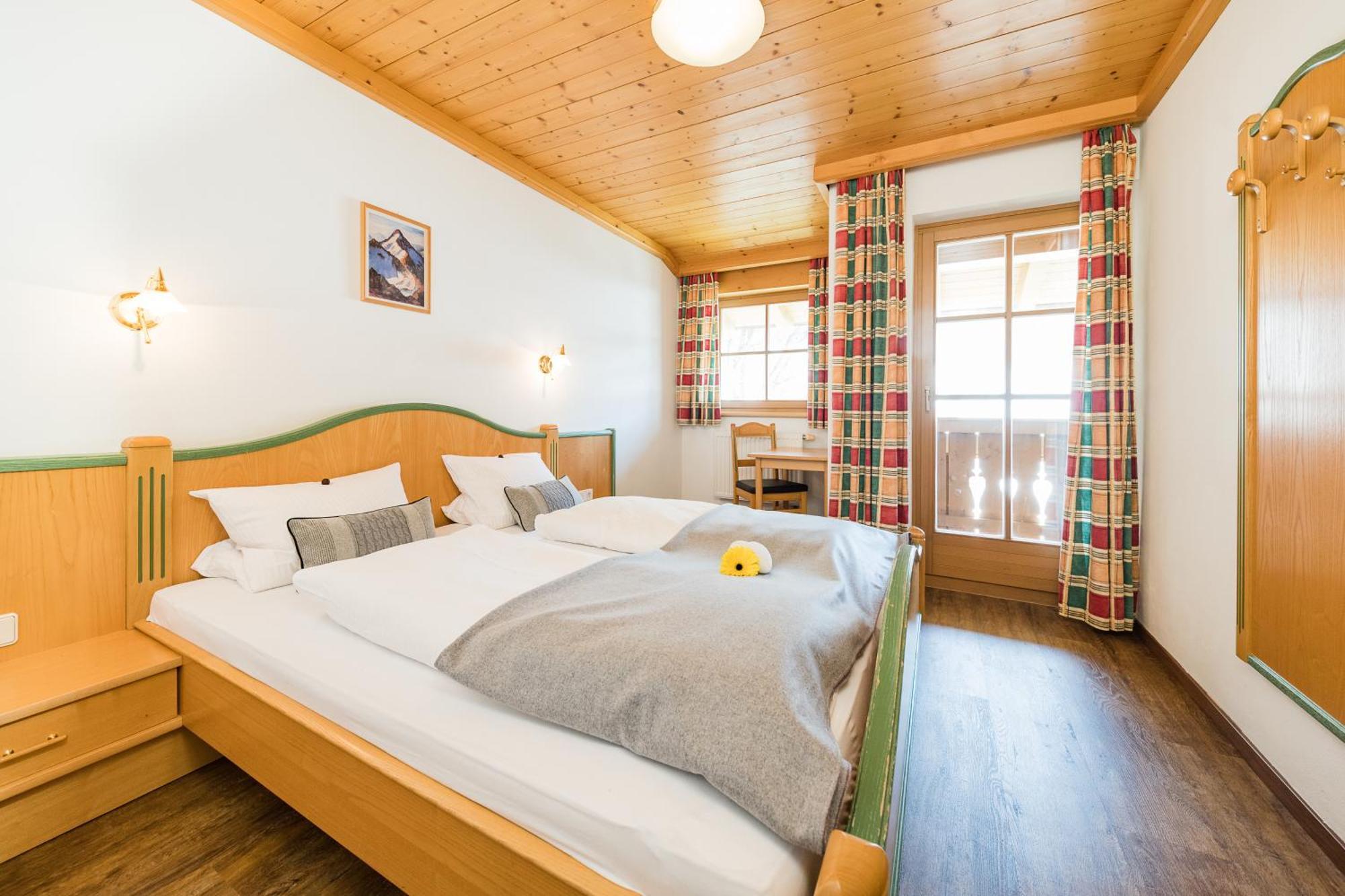 Feriengut Hasenau Aparthotel Saalbach-Hinterglemm Bagian luar foto